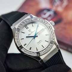 Đồng Hồ Nam Olym Pianus Automatic OP990-45ADGS-GL-T  Dây Casu Đen Mặt Trắng Sapphire