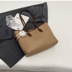 Túi Size To Đeo Vai Nữ - Giỏ Xách Kèm Móc Đeo Túi Mona - tt231032