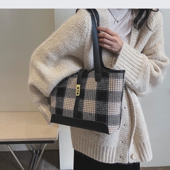 Túi Đeo Vai Size To - Giỏ Xách Lớn Mona - tt231141