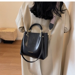 Túi Size To Đeo Chéo Nữ - Giỏ Xách Đeo Vai Mona - tt231033