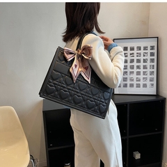 Túi Quai Xách Nữ - Giỏ Xách Kèm Khăn Lụa Mona - tt230147