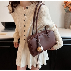 Túi Quai Xách Nữ - Giỏ Đeo Vai Kèm Móc Túi Mona - tt240927
