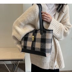 Túi Đeo Vai Size To - Giỏ Xách Lớn Mona - tt231141