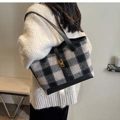 Túi Đeo Vai Size To - Giỏ Xách Lớn Mona - tt231141