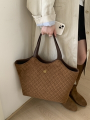 Túi Nữ Size Vừa Phù Hợp Nhiều Phong Cách - tt251083