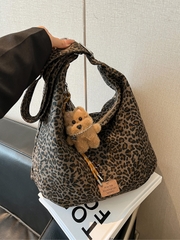 Túi Vai Da Báo Size To Mix Đồ Cực Đỉnh - tt251140