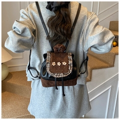 Balo Size Nhỏ Gọn Nhẹ Phù Hợp Đi Chơi Đi Dạo - tt251057