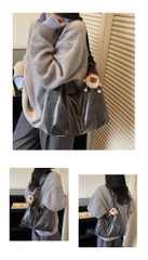 Túi Size Vừa Kẹp Nách Cá Tính - tt251145