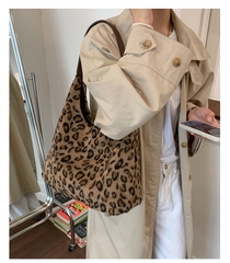 Túi Vải Da Beo Size Vừa Phù Hợp Công Sở tt251143