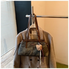 Túi Kẹp Nách Thời Trang Hiện Đại - tt251239