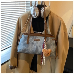 Túi Kẹp Nách Thời Trang Hiện Đại - tt251239