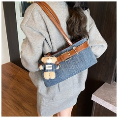 Túi Kẹp Nách Phối Bò Hot Trend – Nhỏ Nhỏ Mà Có Võ - 250931