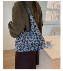 Túi Vải Da Beo Size Vừa Phù Hợp Công Sở tt251143