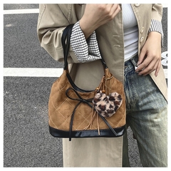 Túi Da Beo Size Vừa Phong Cách Trẻ Trung - tt251249