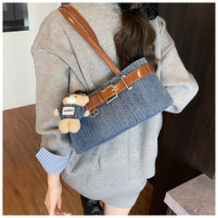 Túi Kẹp Nách Phối Bò Hot Trend – Nhỏ Nhỏ Mà Có Võ - 250931