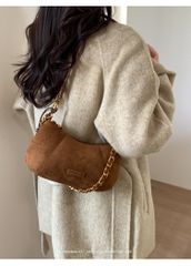 Túi Nữ Size Vừa Có Dây Đeo Tiện Lợi Khi Di Chuyển - tt251279