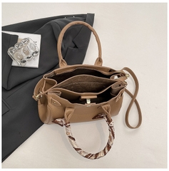 Túi Xách Size Vừa Gọn Gàng Sang Xịn - tt260426