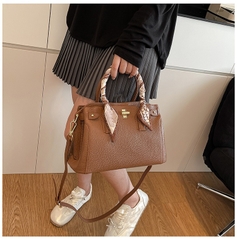 Túi Xách Size Vừa Gọn Gàng Sang Xịn - tt260426