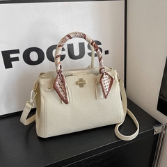 Túi Xách Size Vừa Gọn Gàng Sang Xịn - tt260426