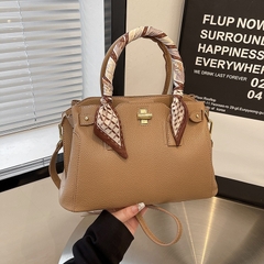 Túi Xách Size Vừa Gọn Gàng Sang Xịn - tt260426