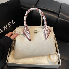 Túi Xách Size Vừa Gọn Gàng Sang Xịn - tt260426