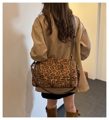 Túi Vai Da Báo Size To Gu Cá Tính - tt251141