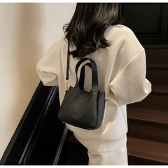 Túi Đeo Chéo Cầm Tay Siêu Basic - tt250427