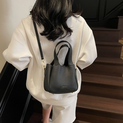Túi Đeo Chéo Cầm Tay Siêu Basic - tt250427
