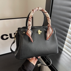 Túi Xách Size Vừa Gọn Gàng Sang Xịn - tt260426