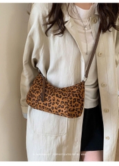 Túi Da Lộn Size Nhỏ Có Dây Đeo Phù Hợp Đi Chơi - tt251062