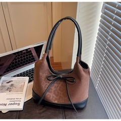 Túi Da Lộn Size Vừa Phù Hợp Đi Làm Đi Chơi - tt251073