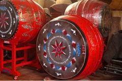 Trống Trường Học đã hoàn thiện sơn đỏ
