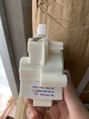 Xả LG trắng 3 chân hàng xịn