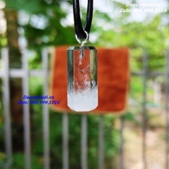 MẶT DÂY CHUYỀN TRỤ LỤC GIÁC ĐÁ THẠCH ANH TRẮNG TỰ NHIÊN