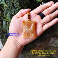MẶT DÂY CHUYỀN HÌNH CON GÀ TRỐNG ĐÁ MÃ NÃO VÀNG TỰ NHIÊN