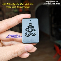 MẶT VÔ SỰ BÀI KHẮC CHỮ OM NGỌC BÍCH ĐEN TỰ NHIÊN
