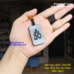 MẶT VÔ SỰ BÀI KHẮC CHỮ OM NGỌC BÍCH ĐEN TỰ NHIÊN