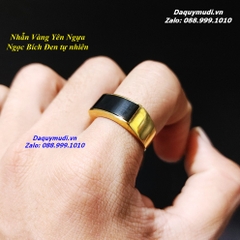 NHẪN YÊN NGỰA NGỌC BÍCH ĐEN BỌC VÀNG CHO NAM