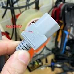 Dây nguồn EU IEC 60320 C13 màu trắng 3x0.75mm 1.8 mét - C13 power cord