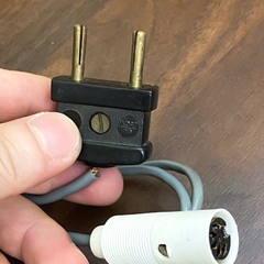 Dây nguồn phích 2 chân sang jack DIN 5 cái cho âm ly cổ Châu Âu