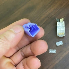 Hạt mạng 2 mảnh xếp dây phù hợp cho dây Cat6A Cat7 Cat8 kèm đầu chụp - Metal-clad network cable connectors for large-sized cables.