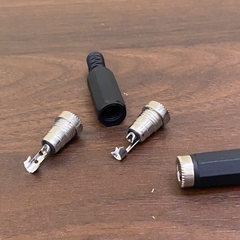 Jack nguồn DC cổng cái 5.5x2.1mm - DIY female DC power socket with serial connector for WiFi camera and computer monitor.