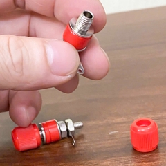 Ổ cắm bắp chuố đen đỏ 4mm 1 chiếc - Industrial banana plug