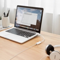 Sound card USB Ugreen US206 30712 - Sound Card External 3.5mm USB Adapter USB to Headphone Speaker Audio Interface for Computer PS4