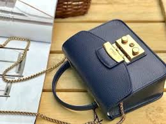 ví furla xám nắp gập