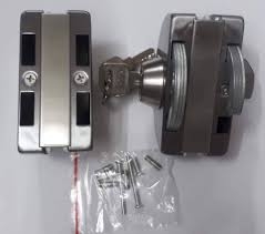 Khóa Bán Nguyệt
