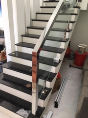 Tay Vịn Inox vuông có rãnh 40*40