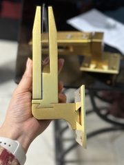 Trụ nhôm BETA L165 chân cạnh