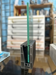 Máng nhôm lan can không trụ M127