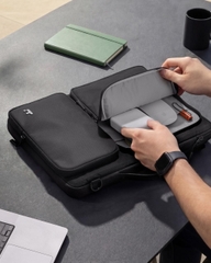 Túi đeo Tomtoc (USA) Upgrade Version Defender Briefcase for Laptop – A42 16 inch